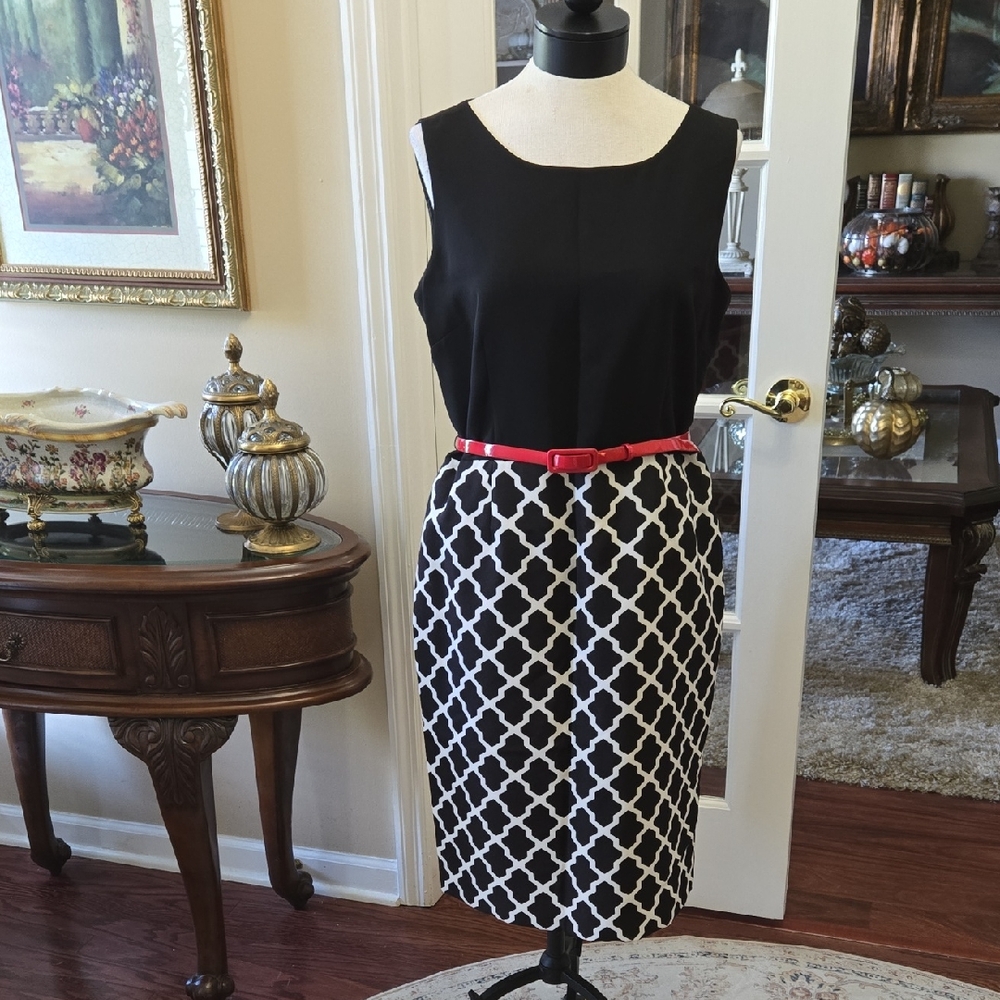 Kasper Sleeveless Dress Black White Patterned Skirt Fully Lined Red Belt 12 EUC